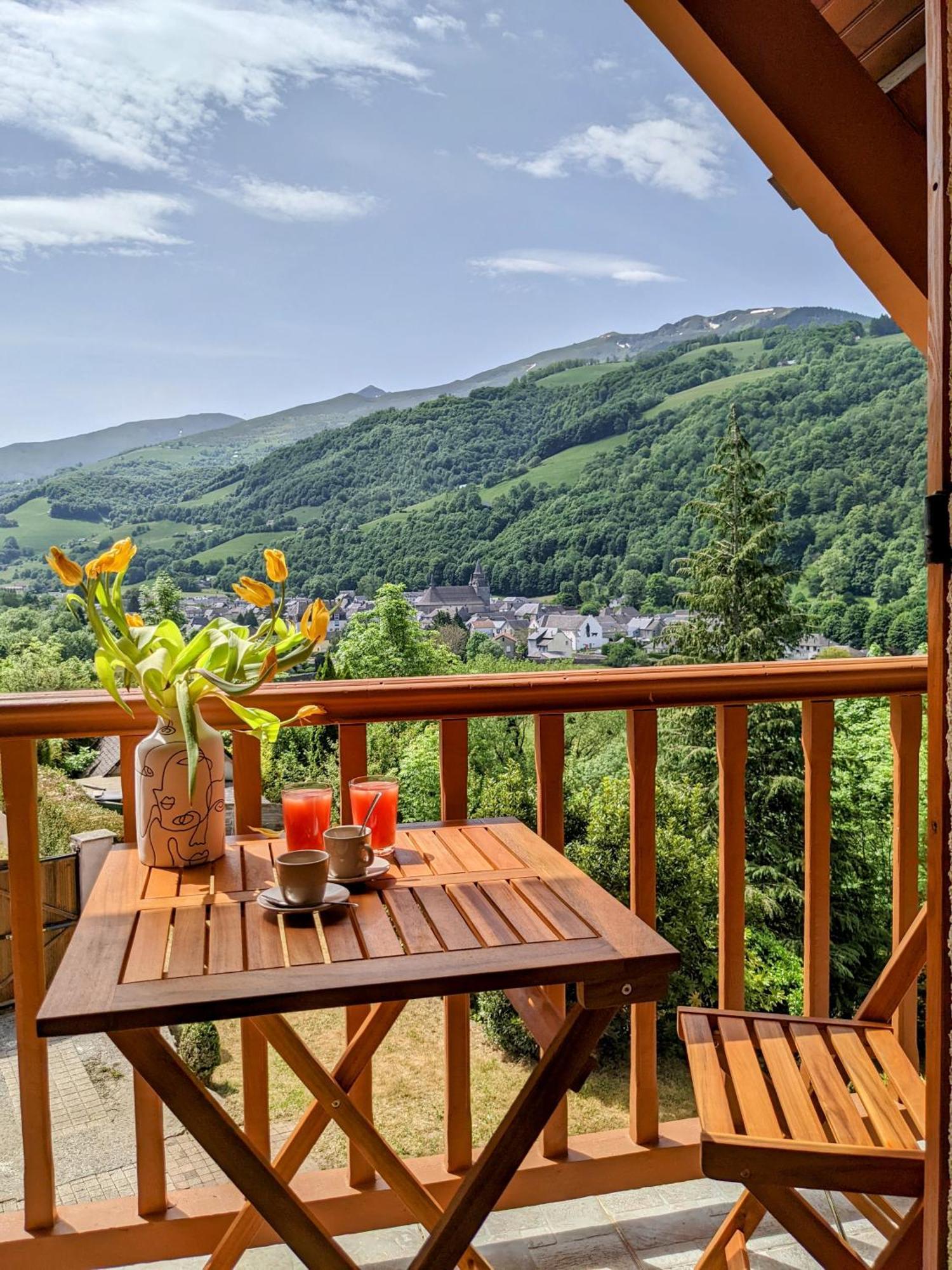 La Bigourdane Grand Gite Confortable & Spa Campan Luaran gambar