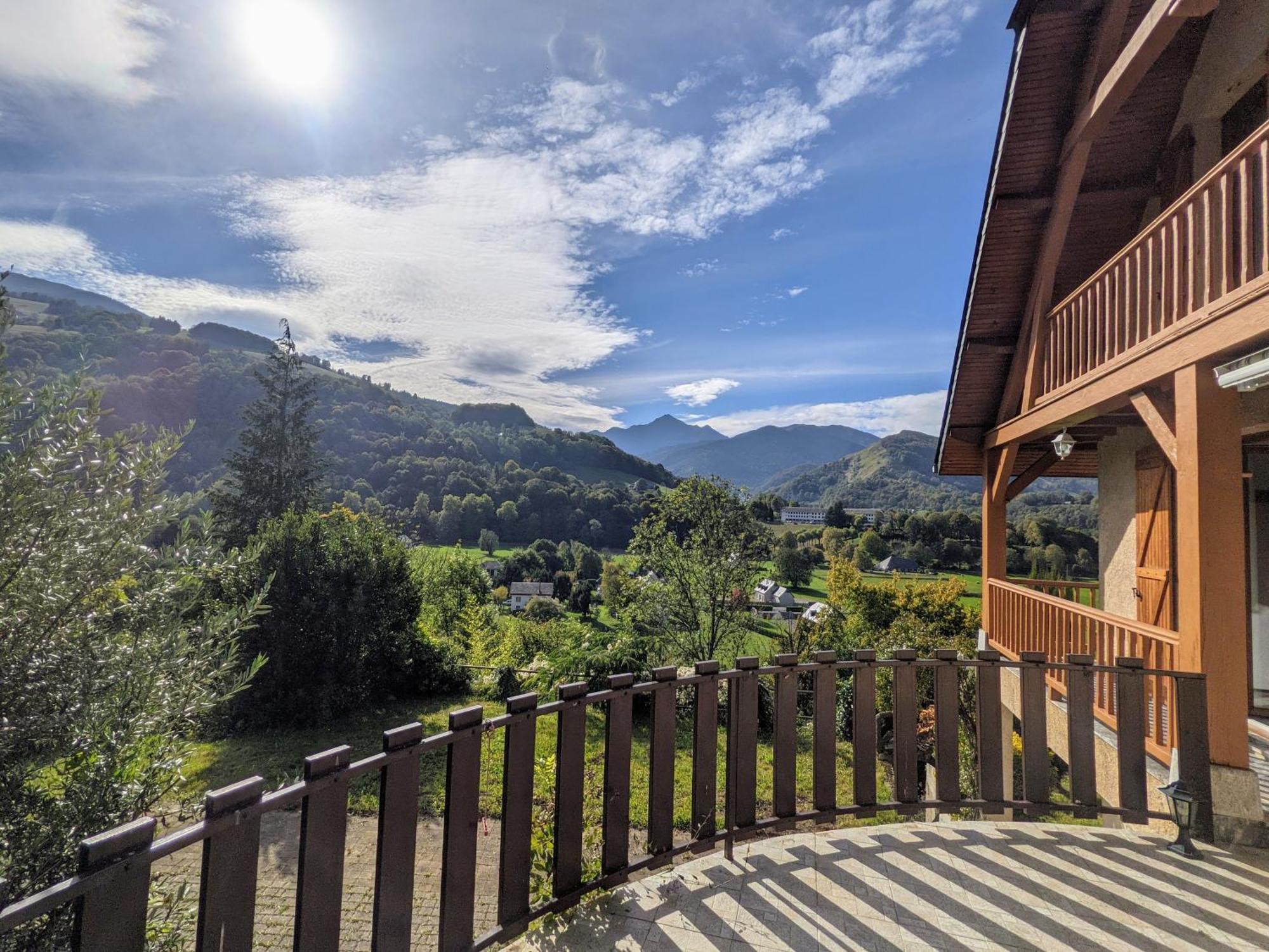 La Bigourdane Grand Gite Confortable & Spa Campan Luaran gambar